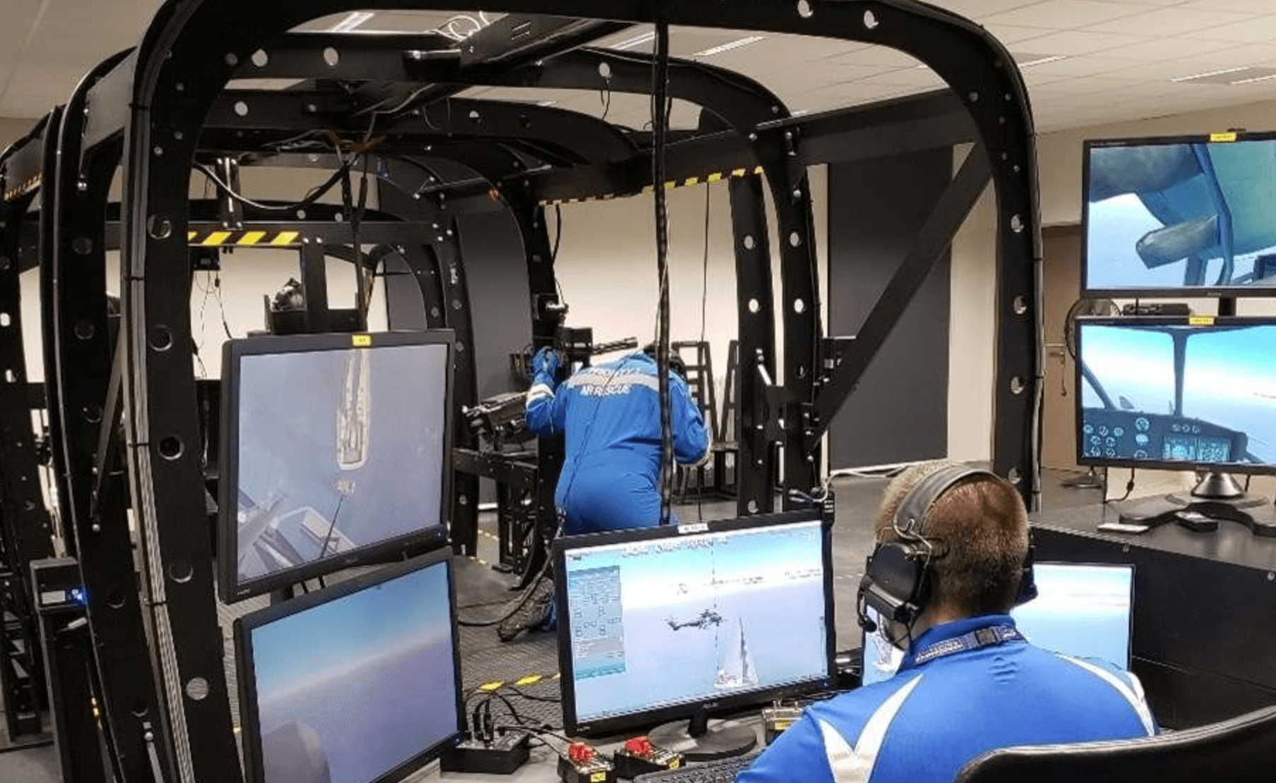 Crew member operating the AAMS simulator with VR environment